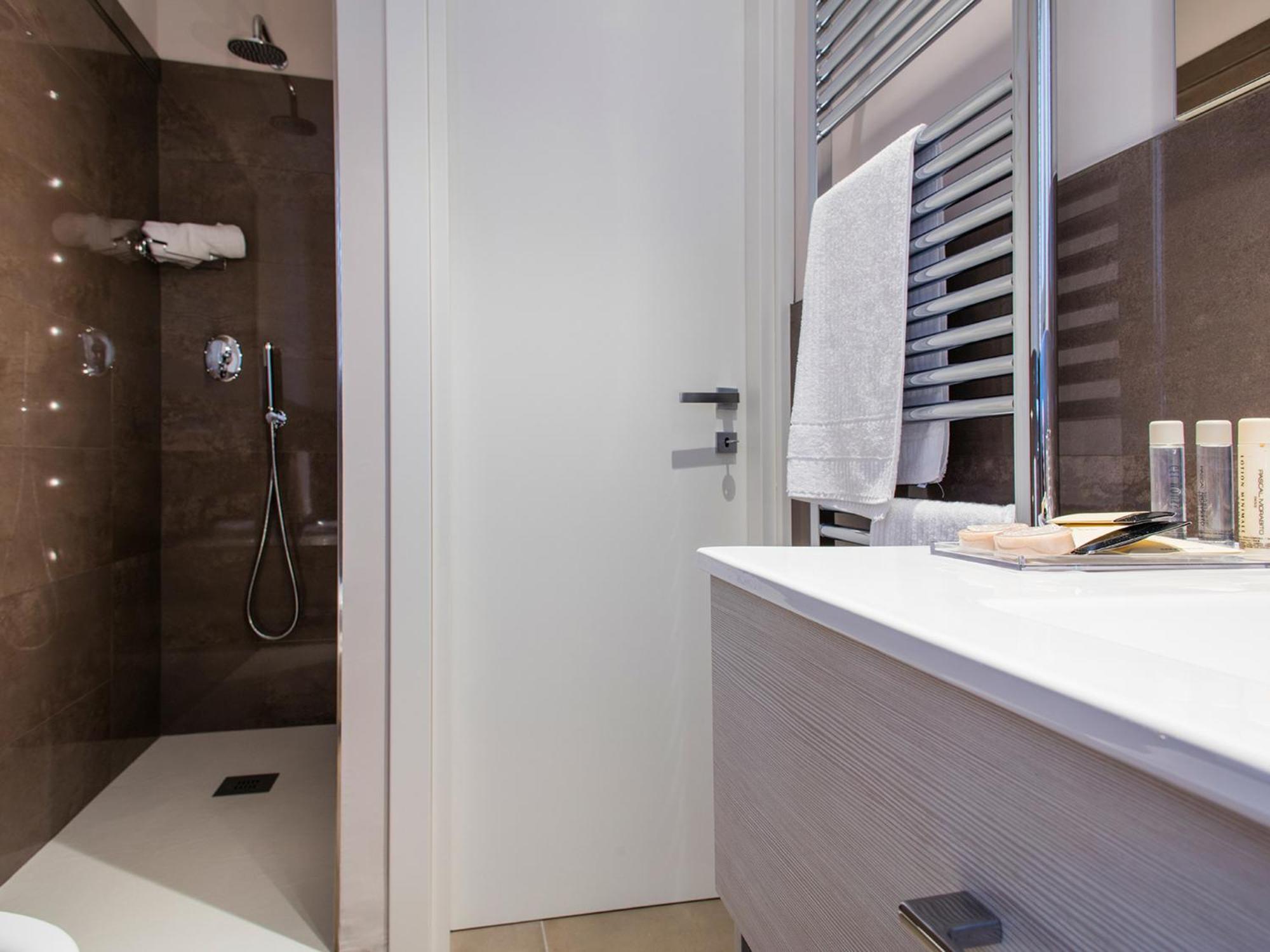 Mane Boutique Hotel Roseto Degli Abruzzi Ruang foto