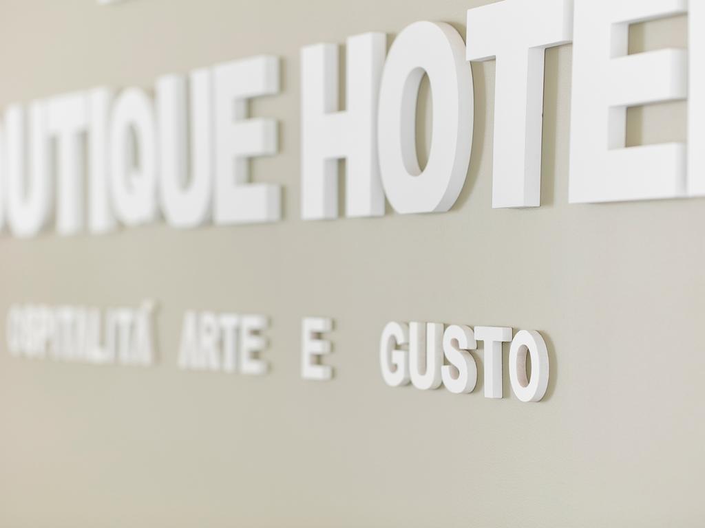 Mane Boutique Hotel Roseto Degli Abruzzi Bagian luar foto