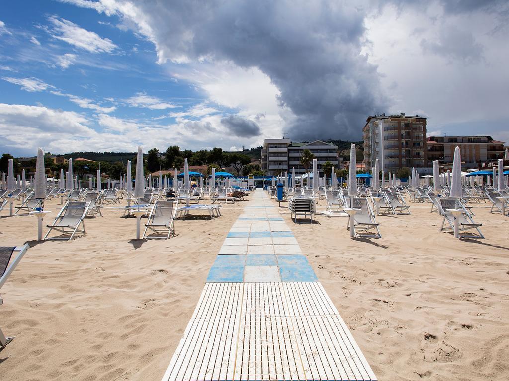 Mane Boutique Hotel Roseto Degli Abruzzi Bagian luar foto